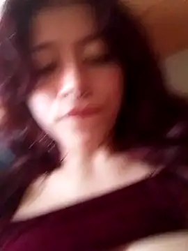 Snapshot of SuzzyyM chatting on February 2025 07:17:02 PM SuzzyyM online show from February 2025 07:17:02 PM