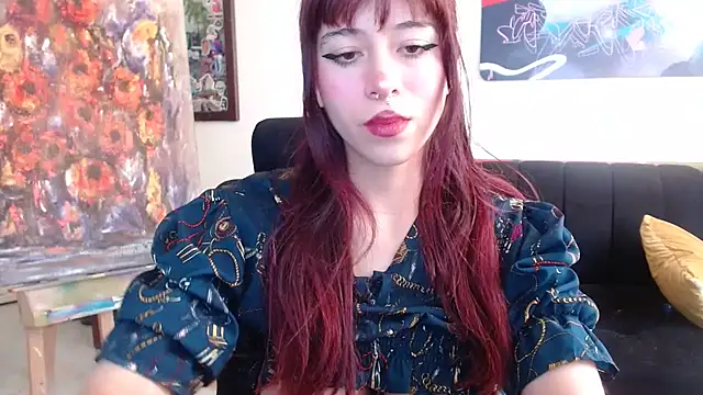 Snapshot of SuzzyyM chatting on October 2025 07:06:01 PM SuzzyyM online show from October 2025 07:06:01 PM