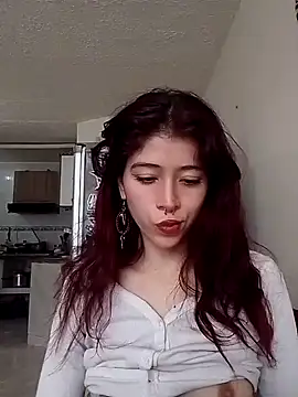 Snapshot of SuzzyyM chatting on February 2025 06:55:01 PM SuzzyyM online show from February 2025 06:55:01 PM