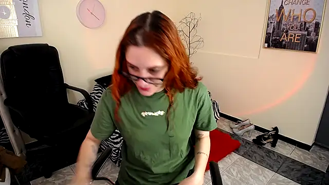 IsaBaileys  online show from March 2025 07:36:01 PM