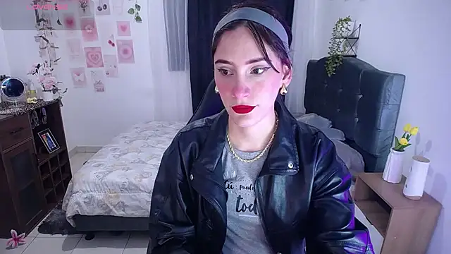 Snapshot of IsaBaileys_ chatting on July 2026 05:03:02 AM IsaBaileys online show from July 2026 05:03:02 AM