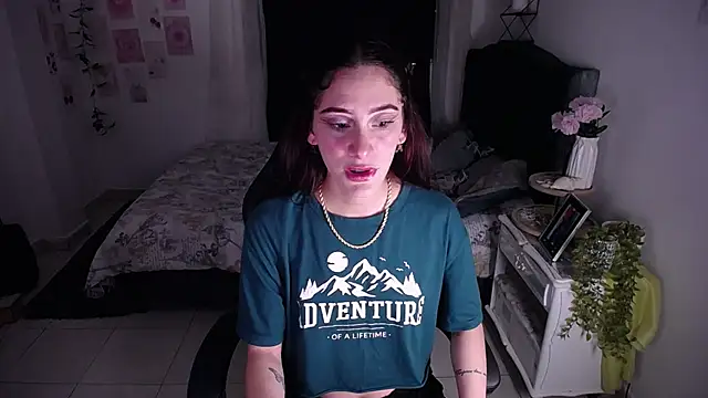 IsaBaileys  online show from May 2026 01:17:02 AM