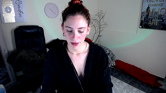 IsaBaileys  online show from March 2025 11:42:01 PM