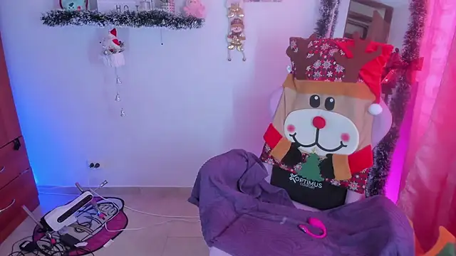 Snapshot of saralolo420 chatting on December 2025 08:17:02 PM saralolo420 online show from December 2025 08:17:02 PM