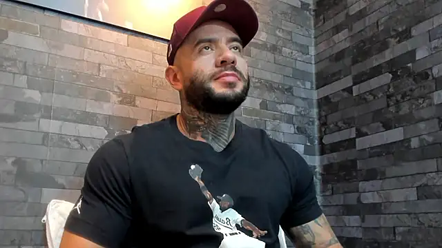 BruceDallas online show from January 2026 02:37:02 AM