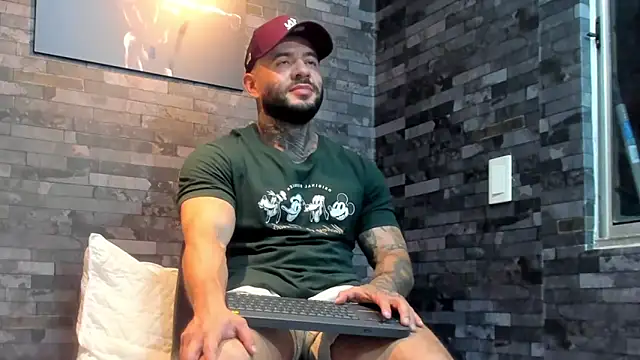 BruceDallas online show from March 2026 01:56:02 AM