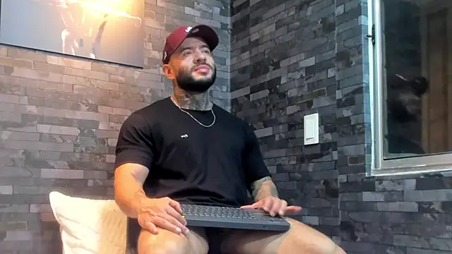 BruceDallas online show from March 2026 12:22:02 AM