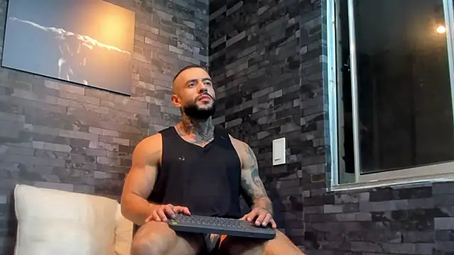 BruceDallas online show from October 2025 12:25:01 AM