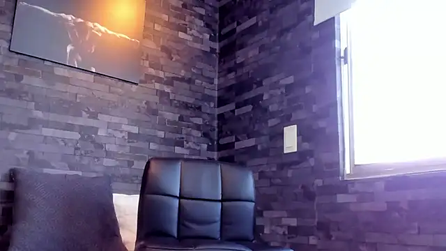 BruceDallas online show from September 2025 06:02:01 PM