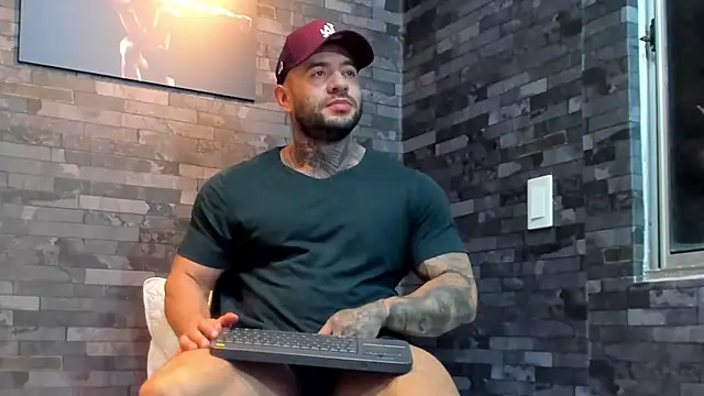 BruceDallas online show from February 2026 04:10:01 AM