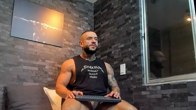 BruceDallas online show from September 2025 01:44:02 AM