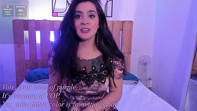 emily amaya online show from April 2026 08:15:02 PM