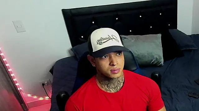 Stiven collins online show from March 2025 05:52:02 AM