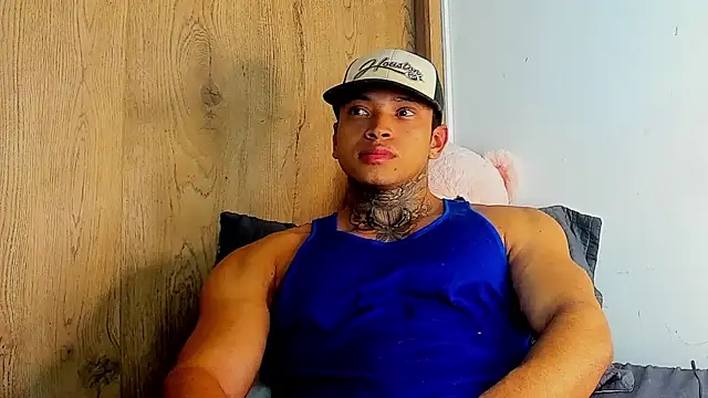 Stiven collins online show from November 2025 06:07:01 AM