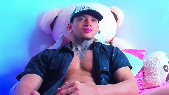 Stiven collins online show from January 2026 12:00:01 PM