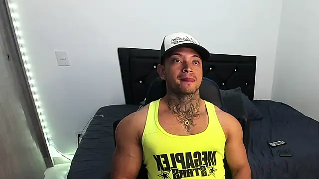 Stiven collins online show from March 2025 06:41:01 AM