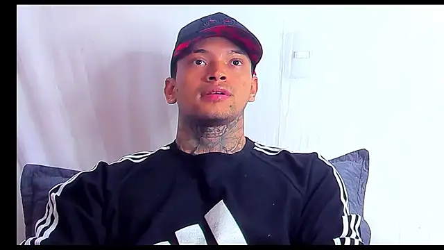 Stiven collins online show from December 2025 04:00:01 PM