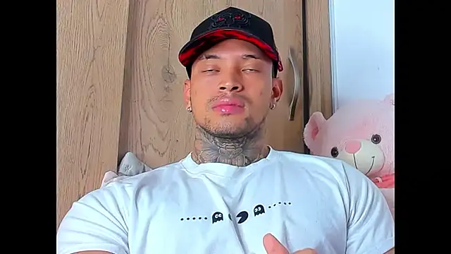 Stiven collins online show from December 2025 02:48:01 PM