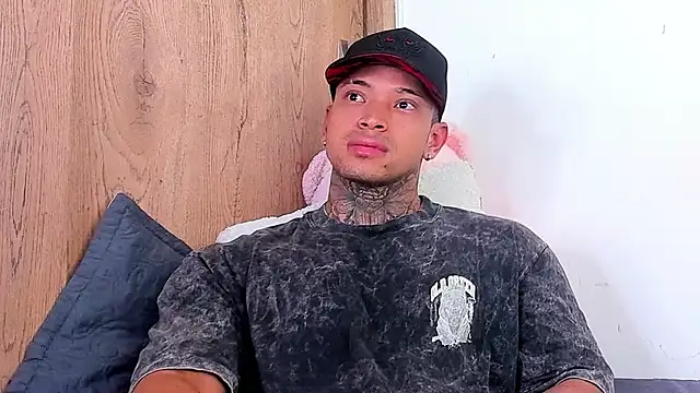 Stiven collins online show from November 2025 10:26:01 AM