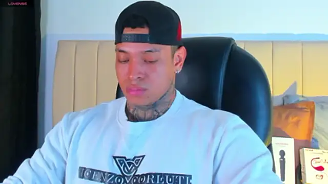 Stiven collins online show from February 2026 08:11:01 AM