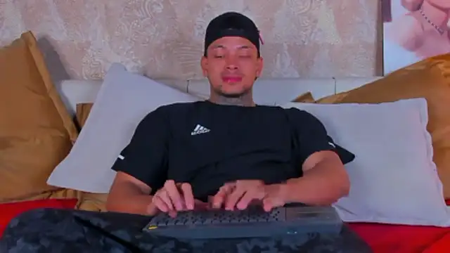 Stiven collins online show from February 2026 02:38:02 PM