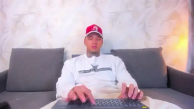 Stiven collins online show from February 2026 09:32:02 PM