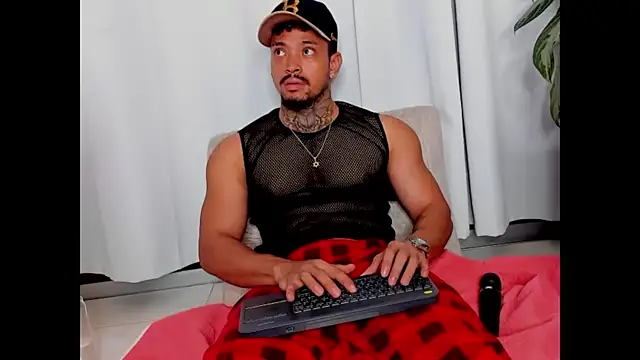 Stiven collins online show from August 2026 03:59:01 AM