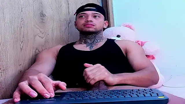 Stiven collins online show from December 2025 08:26:01 AM