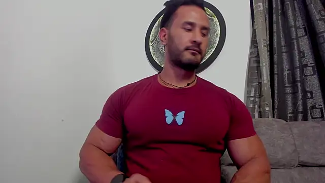 Snapshot of curt_xxx chatting on June 2026 04:30:01 AM curt xxx online show from June 2026 04:30:01 AM