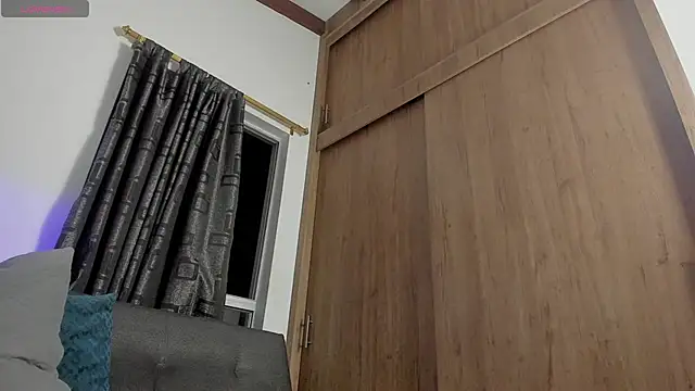 curt xxx online show from September 2025 12:48:02 AM