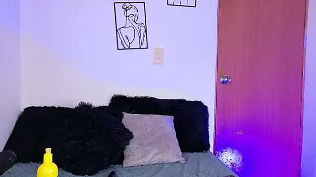 Snapshot of ale_blossom chatting on February 2026 09:39:02 PM ale blossom online show from February 2026 09:39:02 PM