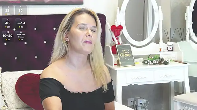 LilyFord online show from June 2026 07:33:01 PM