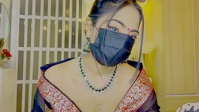 Monalisadon018 online show from April 2026 07:50:02 PM