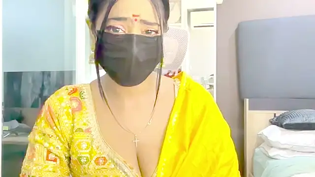 Monalisadon018 online show from November 2025 05:39:02 PM