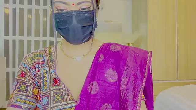 Monalisadon018 online show from April 2026 05:52:02 PM