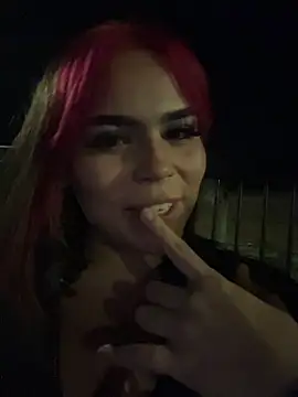 Snapshot of Chloemercury chatting on December 2025 02:54:02 AM Chloemercury online show from December 2025 02:54:02 AM