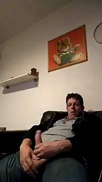 Knuffelstaaf123 online show from November 2025 12:25:02 AM