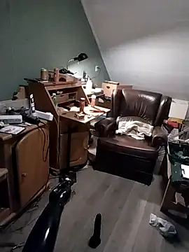 Knuffelstaaf123 online show from November 2025 01:09:01 AM