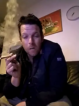 Knuffelstaaf123 online show from April 2026 07:48:02 PM