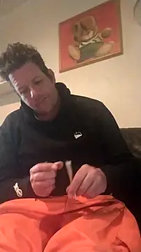 Knuffelstaaf123 online show from March 2026 03:00:01 PM