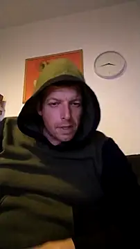 Knuffelstaaf123 online show from October 2025 03:55:02 PM