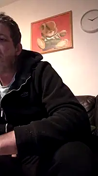 Knuffelstaaf123 online show from October 2025 09:48:01 PM