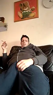 Knuffelstaaf123 online show from February 2026 01:33:02 PM