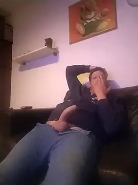 Knuffelstaaf123 online show from March 2026 09:24:02 PM