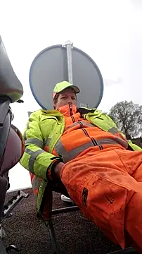 Knuffelstaaf123 online show from April 2026 07:48:02 AM