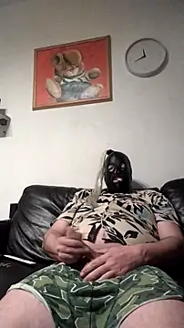 Knuffelstaaf123 online show from December 2025 11:54:01 PM