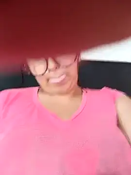 Snapshot of Cute_Penelope chatting on February 2025 03:14:01 PM Cute Penelope online show from February 2025 03:14:01 PM