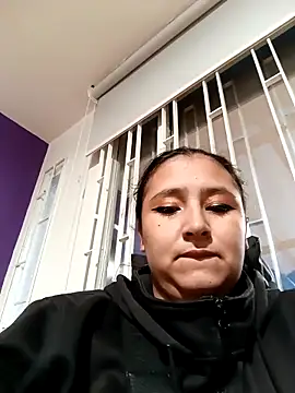 Snapshot of Cute_Penelope chatting on October 2025 11:12:01 AM Cute Penelope online show from October 2025 11:12:01 AM