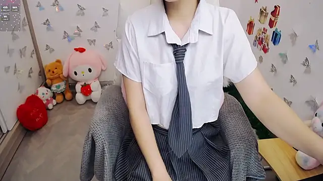  Mizuki  online show from April 2026 04:35:01 PM