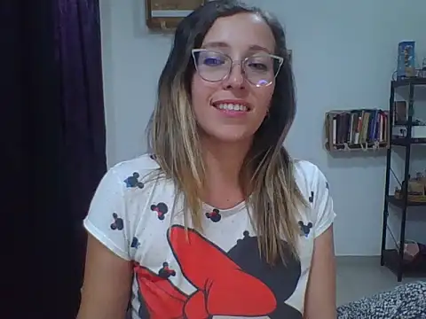 charlott ponce online show from October 2025 12:52:02 AM